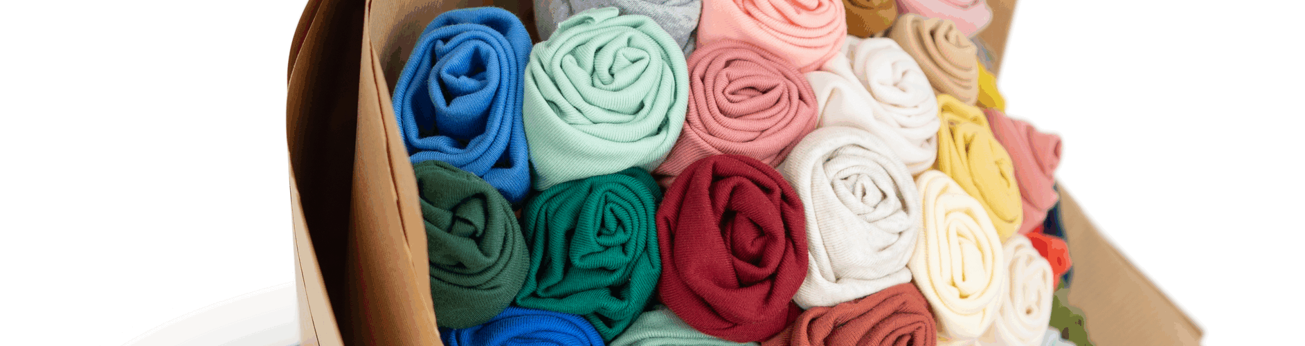 De la nuance à l’excellence : la couleur responsable signée Petit Bateau Fabricant   